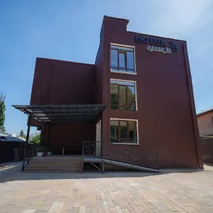 https://33.hotels-of-almaty.com